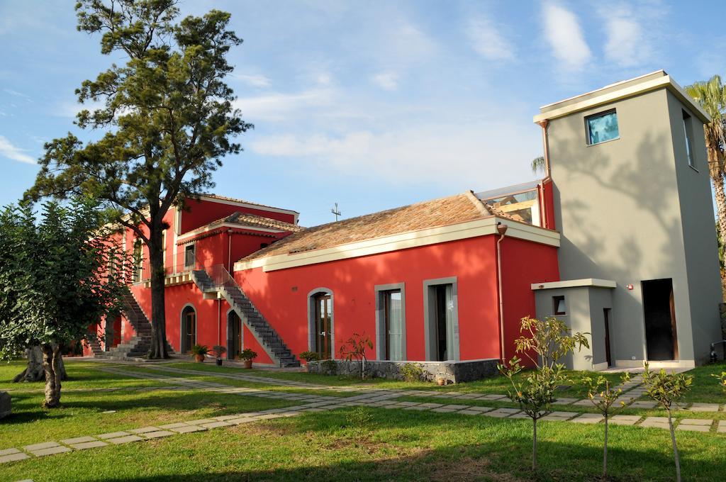 Palazzo Rosso Villa Рипосто Екстериор снимка