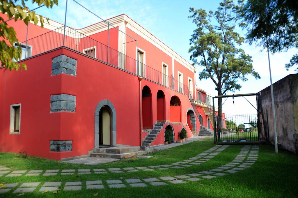 Palazzo Rosso Villa Рипосто Екстериор снимка