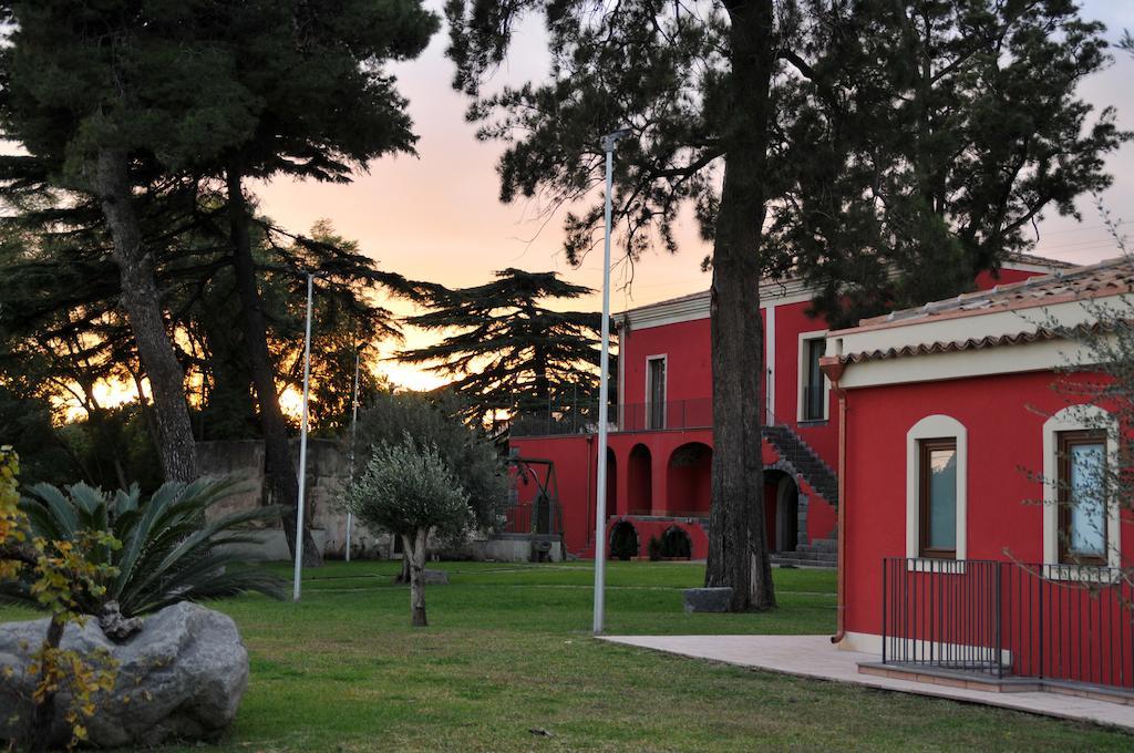 Palazzo Rosso Villa Рипосто Екстериор снимка